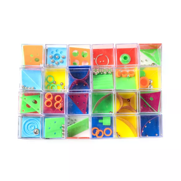 JU1041-Set-de-24-de-jocuri-de-indemanare-CUBIK-TRANSPARENT