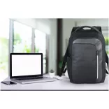 12021700-rucsac-pentru-laptop-vault-rfid