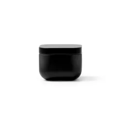 VL1528-Lumanarea-parfumata-vine-intr-un-recipient-metalic-patrat-elegant-TRINI-NEGRU