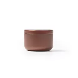 VL1529-Lumanarea-parfumata-vine-intr-un-recipient-metalic-rotund-elegant-GENTO-ROZ-AURIU