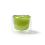 VL1530-Lumanarea-parfumata-intr-un-recipient-din-sticla-cu-doua-straturi-este-fabricata-din-ceara-vegetala-si-ofera-un-minunat-parfum-de-vanilie-FLORA-VERDE-TEI
