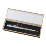 1531807-pix-cu-lumina-laser-si-led