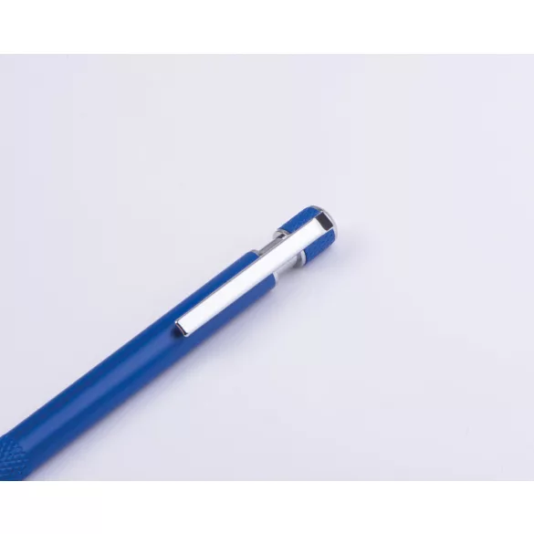 1547404-Pix-cu-grip-modelat