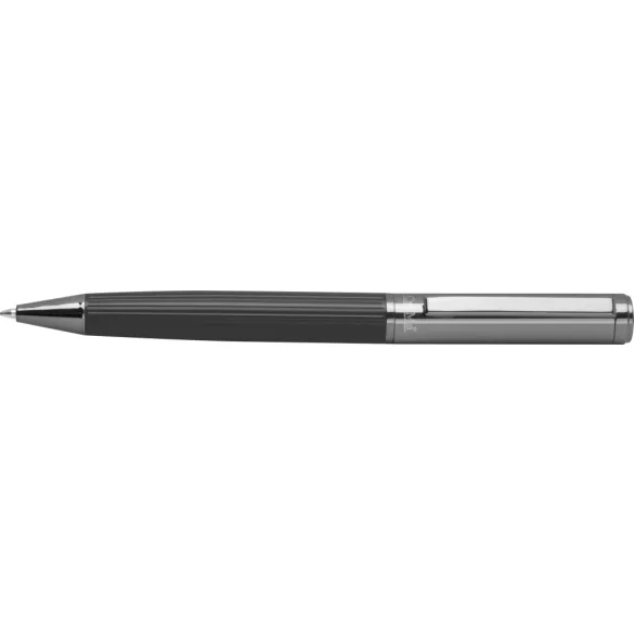 1549103-Pix-CrisMa-cu-grip-striat