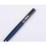 1549144-Pix-CrisMa-cu-grip-striat