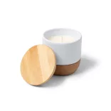 VL1569-Lumanarea-parfumata-este-continuta-intr-un-recipient-ceramic-cu-baza-din-pluta-si-capac-din-bambus-SILKEN-NATURAL