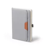 NB1818-Carnetel-A5-cartonat-600D-RPET-si-PU-cu-buzunar-exterior-BELA-GRI