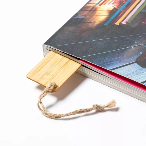 1881-000MK-Semn-de-carte-Momo