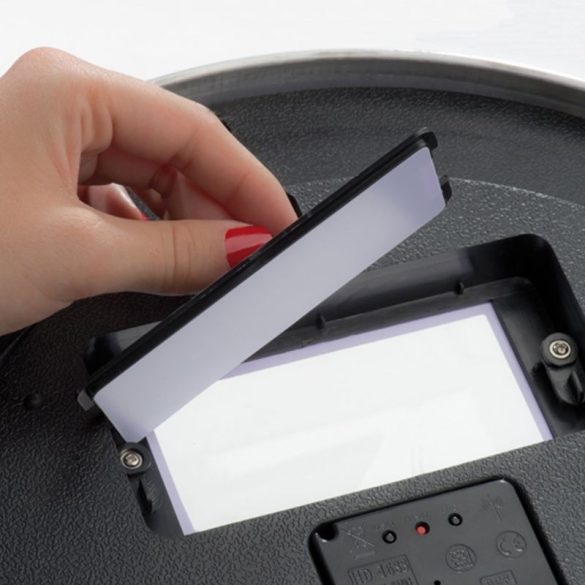 4327506-ceas-de-perete-cu-radio