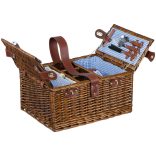6127601-Cos-picnic-pentru-4-persoane
