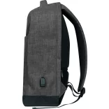 6358977-Rucsac-pentru-laptop-cu-iesire-USB
