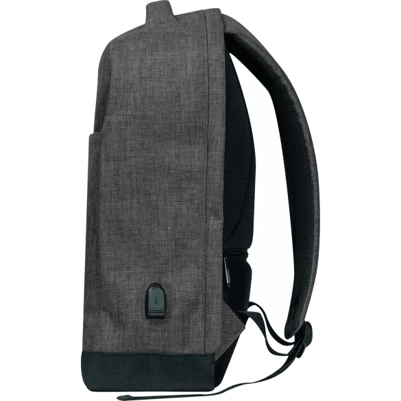 6358977-Rucsac-pentru-laptop-cu-iesire-USB