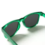 SG8105-Ochelari-de-soare-clasici-cu-design-translucid-BARI-VERDE-TEI