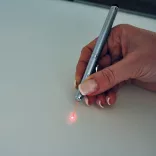 81201-27-Pix-cu-LED-si-laser-LAPOINT