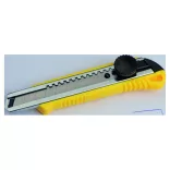 8209508-Cutter