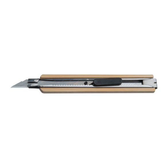 8474813-Cutter-cu-invelis-bambus