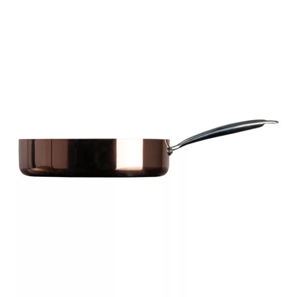 8497795-Tigaie-cu-inductie-cu-margine-inalta