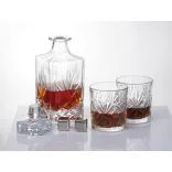 8564813-Set-mare-de-whiskey