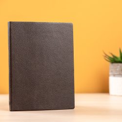 Agenda-datata-zilnic-Matrix-2023-16-x-22-cm-maro