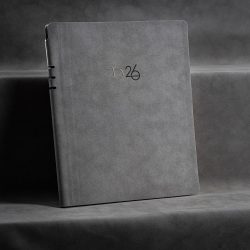   Agenda datata saptamanal NUBUK 2026 - 21 x 26 cm [gri deschis]