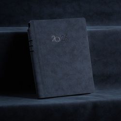 AG_NUBUK_NED_ALBASTRU_UNIKA-Agenda-nedatata-NUBUK-16-x-22-cm-albastru