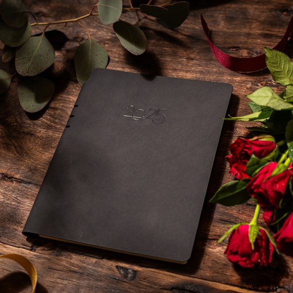 AG_NUBUK_NED_GRI_UNIKA-Agenda-nedatata-NUBUK-16-x-22-cm-gri