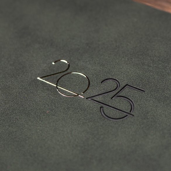 AG_NUBUK_NED_VERDE_UNIKA-Agenda-nedatata-NUBUK-16-x-22-cm-verde