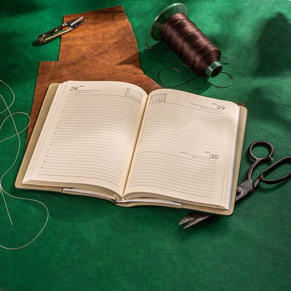 Agenda Noah datata zilnic - 16 x 22 cm - [verde]