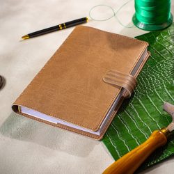 Agenda-Olby-datata-zilnic-A5-maro