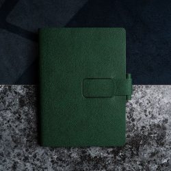 AG_Revelo_07_UNIKA_Agenda_Ravelo_bi-color_nedatata_16x22_cm