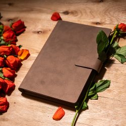 AG-Soft-07-UNIKA-Agenda-Soft-datata-A5-maro