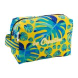 AP716590-10-Geanta-de-cosmetice-facuta-la-comanda-CreaBeauty-Carry