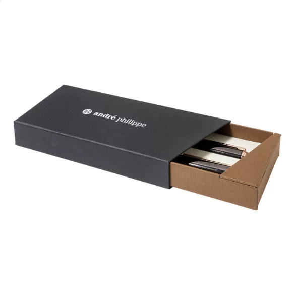 AP800863-81-Set-pix-Orrose-Gri