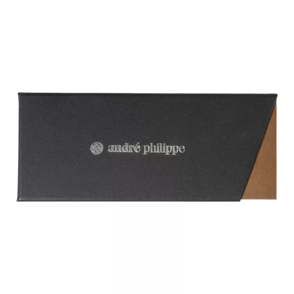AP800863-81-Set-pix-Orrose-Gri