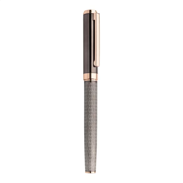 AP800863-81-Set-pix-Orrose-Gri