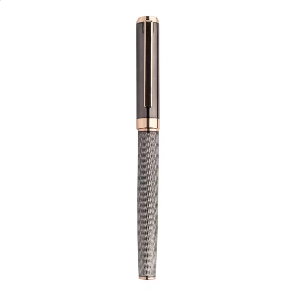 AP800863-81-Set-pix-Orrose-Gri