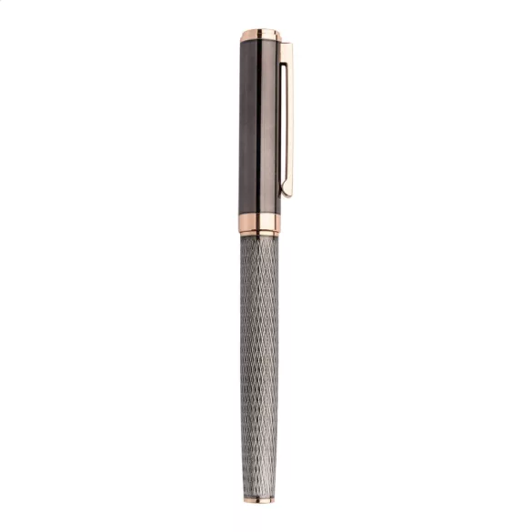 AP800863-81-Set-pix-Orrose-Gri