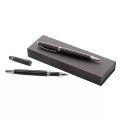 AP808109-10-Set-pix-Redivi