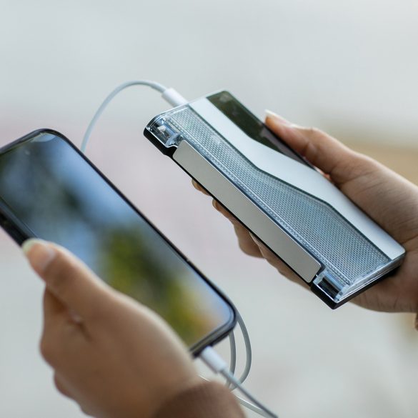 APW001-103-Baterie-externa-Voltix-10-000-mAh-brand-de-top-Rupt-