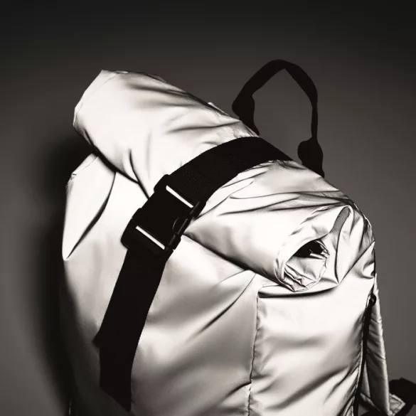 MO2056-16-Rucsac-rolltop-reflectorizant-BRIGHT-ROLLPACK