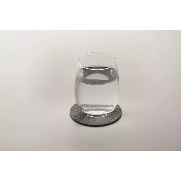 MO2356-15-Coaster-rotund-RPET-FELTSTER