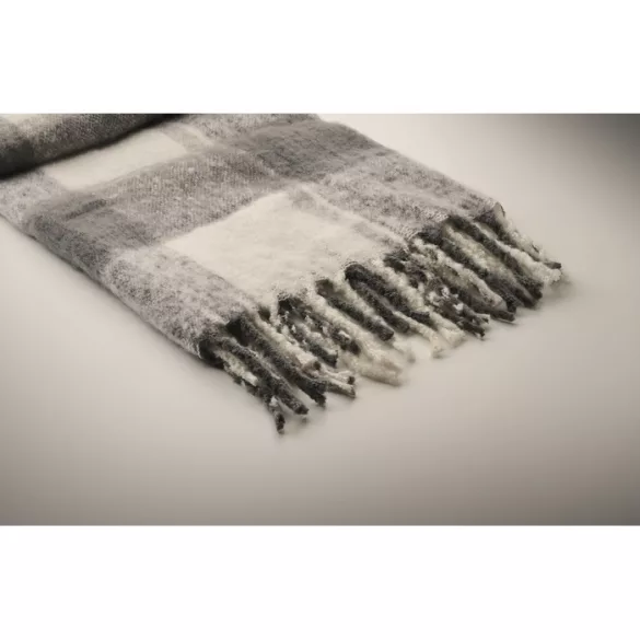 MO2382-07-Patura-de-mohair-in-carouri-QUET