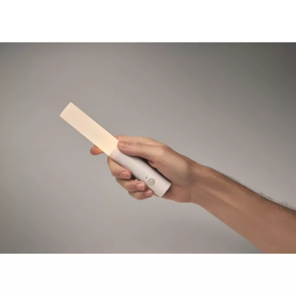 MO2462-06-Lumina-reincarcabila-SENLUZ