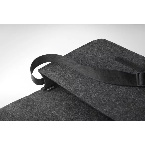 MO6186-15-Geanta-laptop-fetru-RPET-BAGLO