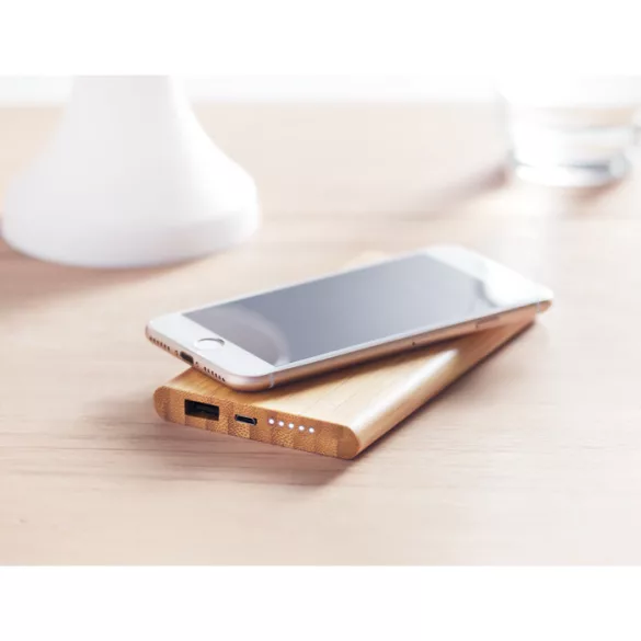 MO9662-40-Wireless-powerbank-in-bambus-ARENA