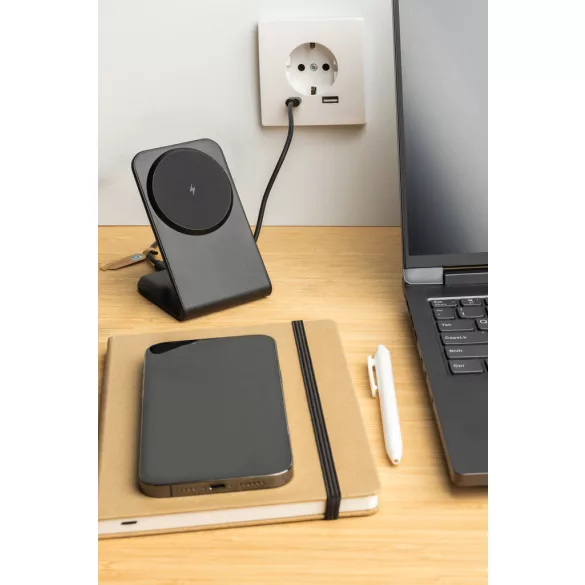 P309-0901-Suport-de-telefon-magnetic-din-RPET-RCS-cu-incarcare-wireless-15W-VoltPerch