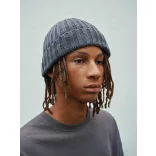 P453-3802-Caciula-Kennedi-AWARE