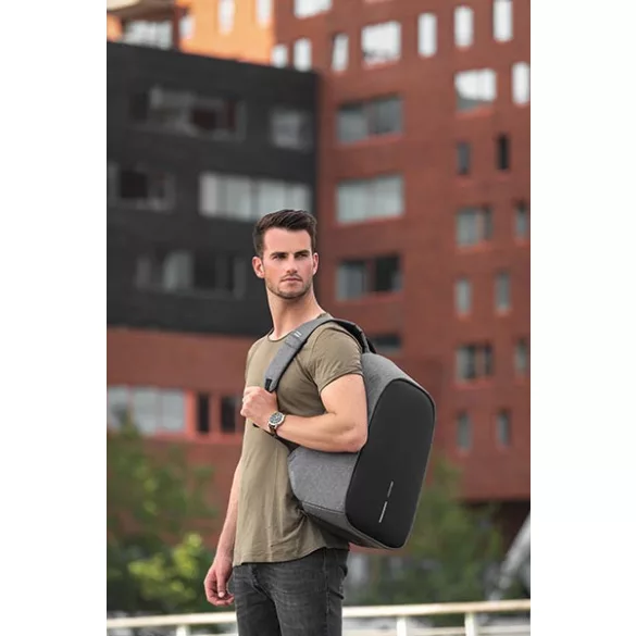 P705712-Rucsac-antifurt-Bobby-Hero-XL