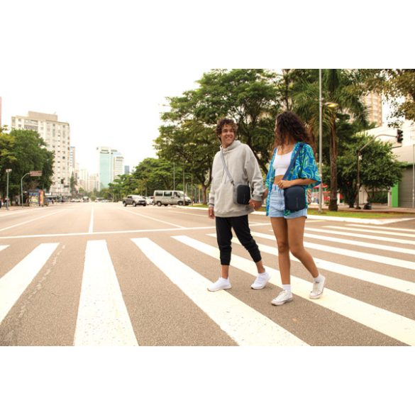 P705955-Borseta-Boxy-Sling