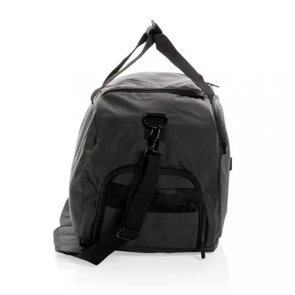 P707151-Geanta-sport-Swiss-Peak-AWARE-RPET